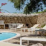 Villa Rocabella Just 100m From Glyfada