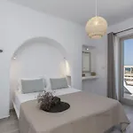 Villa Rocabella Just 100m From Glyfada *