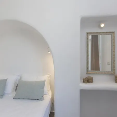 Villa Rocabella Just 100M From Glyfada Beach *