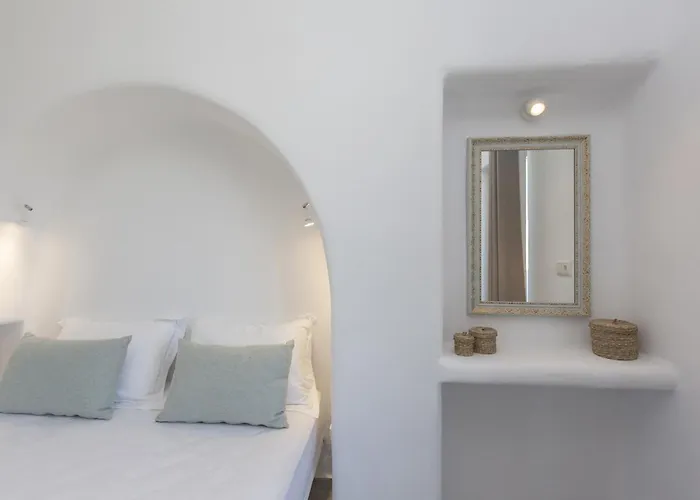 Villa Rocabella Just 100M From Glyfada Beach *